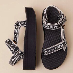Teva Flatform Universal Bandana Black Sandals
